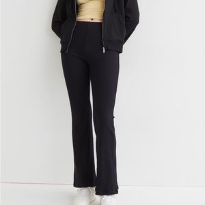 h&m black ribbed ruffled flare leggings